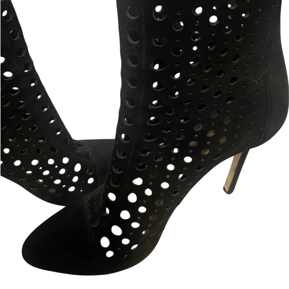 Tamara Mellon 7.5 Laser Cut Italian Suede Ankle Boots $895 Polka Dot Heels Black